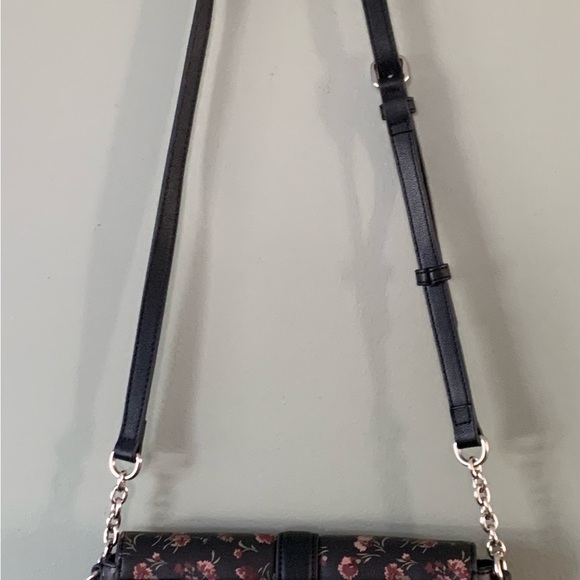 ❤️CHAPS Small Faux Leather CROSS-BODY Purse Hand Bag w Floral Print 10.5x7x2 " - Picture 10 of 10